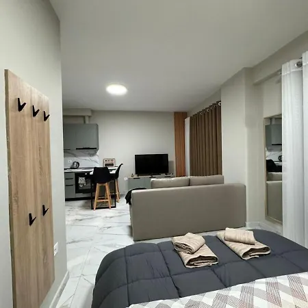 Apartament Dennys At Gardenia Myslym Shyri Tirana