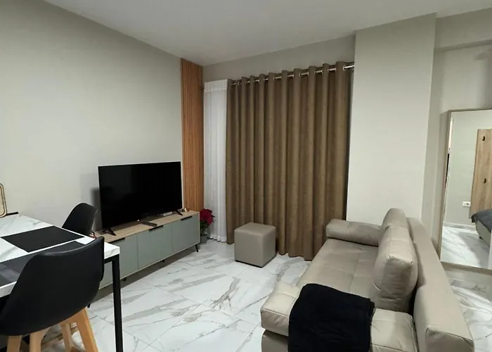 Dennys At Gardenia Myslym Shyri Apartament Tirana