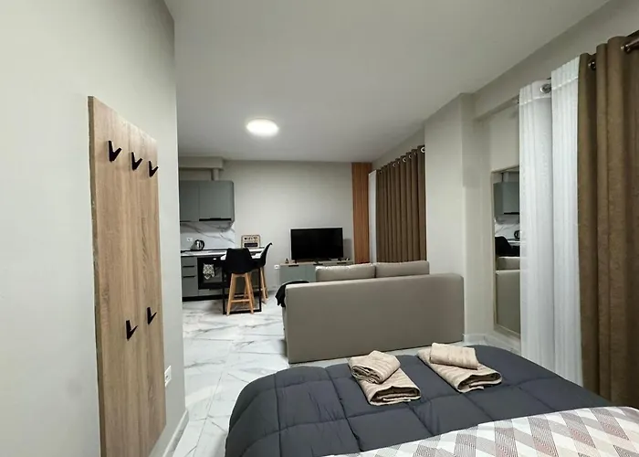 Apartment Dennys At Gardenia Myslym Shyri Tirana