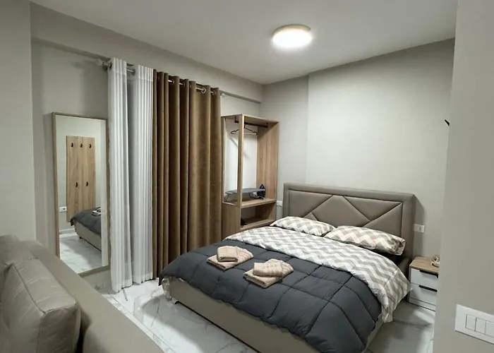 公寓 Dennys At Gardenia Myslym Shyri